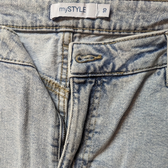 Women's | High Waist Jeans | Size 10 - Picture 4 of 6